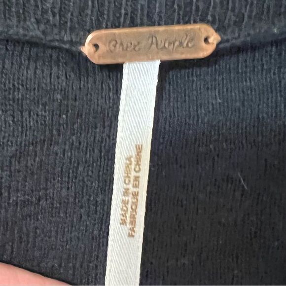 Free People Black Cardigan Sweater. Button Up, Gathered Back. Sz S. Good Cond! - Picture 11 of 15